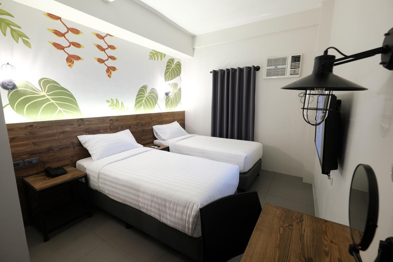 ยู โฮเต็ล มากาตี Hotel Makati City ภายนอก รูปภาพ
